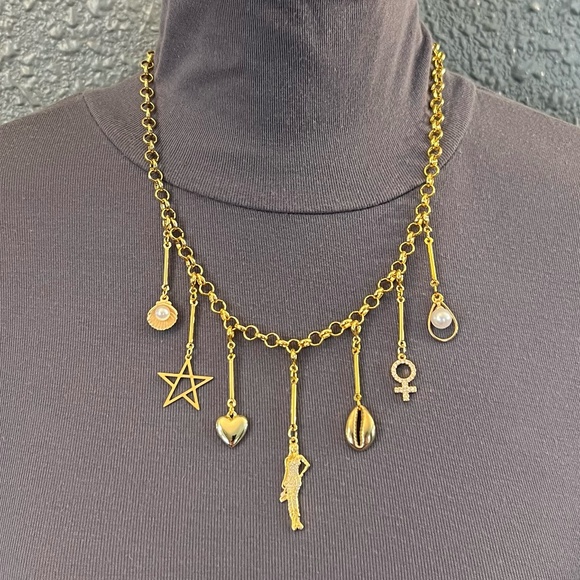 The White Lotus Lucia Greco 7 Detachable Gold Charms Necklace, Handmade Replica - Picture 9 of 16